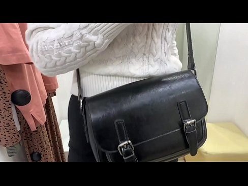 ❤️ Публічна мастурбація молодої сучки FeralBerry фалоімітатором у примірочній ❌ Порно-відео на uk.onetubes.top